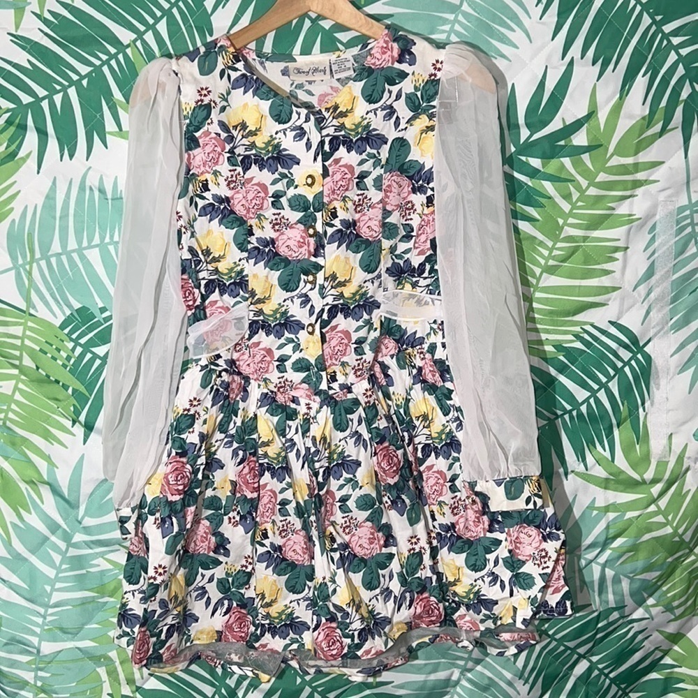 Two of hearts floral dress with white mesh sleeves  size 14 or small